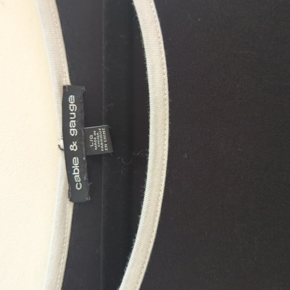 Cable & Gauge Blouse Top Black & some White Trim Size Large - Very Soft EUC - Picture 2 of 8